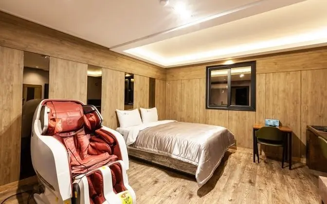 Oda (ROOM B - 1 room 1 parking lot (Netfli)