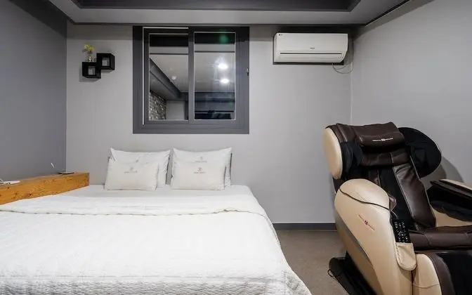 Oda (Deluxe room (free Netflix viewing/mas)