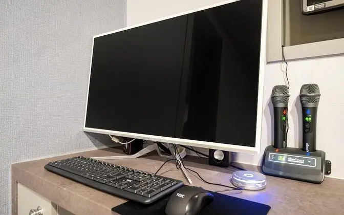 Oda (VIP* Karaoke is available until 11 o')