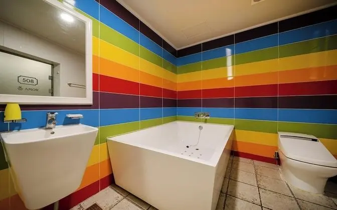 Oda (VIP* Karaoke is available until 11 o')