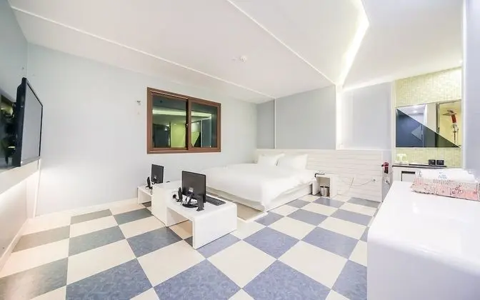 Oda (Semi-Special Room (clean antibacteria)