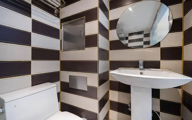 Oda (Normal room (free Netflix available))