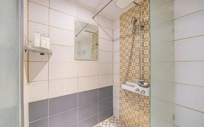 Oda (Normal room (free Netflix available))