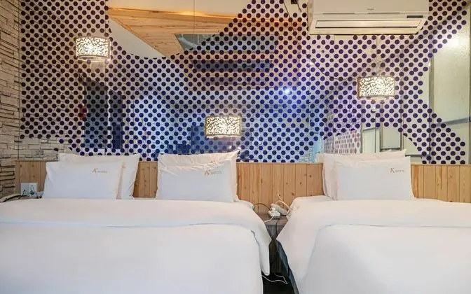 Oda (Twin (Netflix Available))