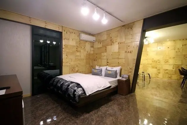 Oda (Special Room)