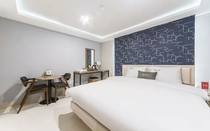 Oda (Twin Room (Twin Bath + 2 75-inch TVs))
