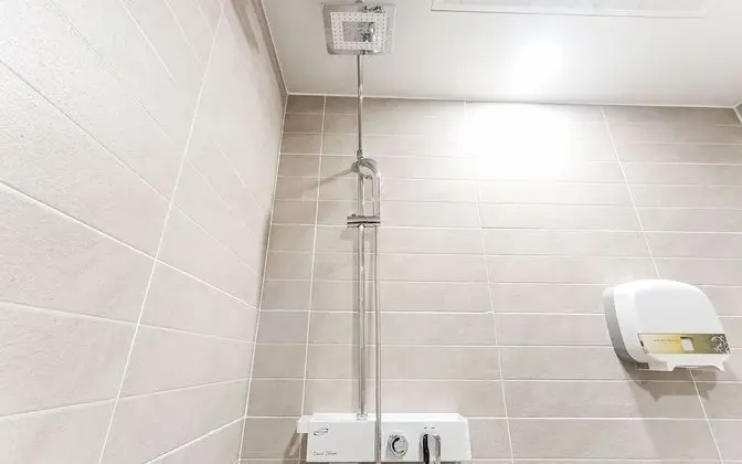 Oda (Twin Room (Twin Bath + 2 75-inch TVs))