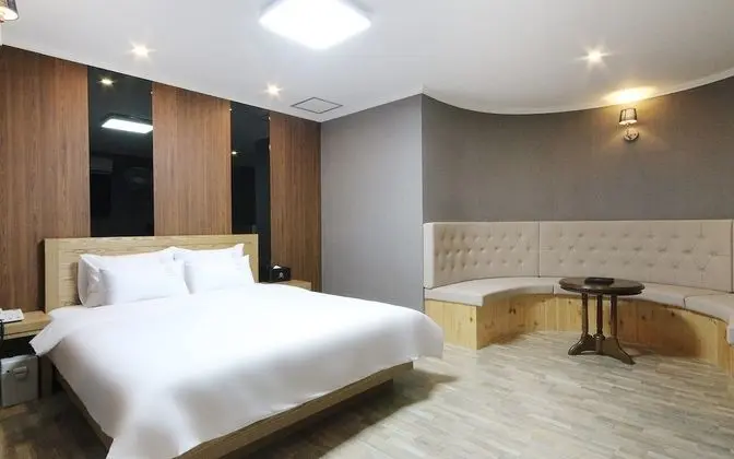 Oda (Deluxe-Quick Admission (Up to 23 hour)