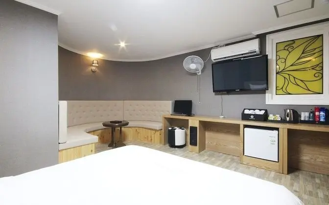 Oda (Deluxe-Quick Admission (Up to 23 hour)