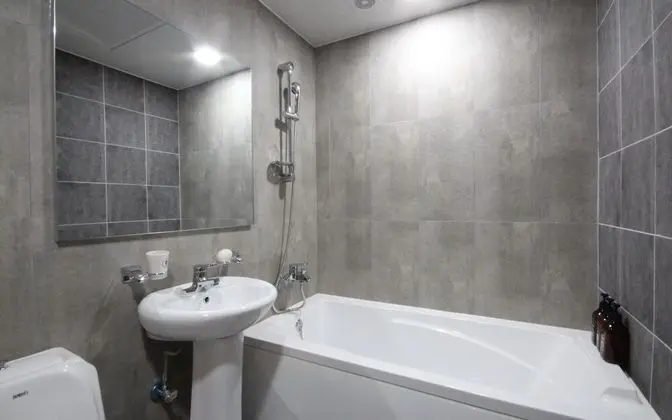 Oda (Standard-Quick Admission (Up to 23 ho)