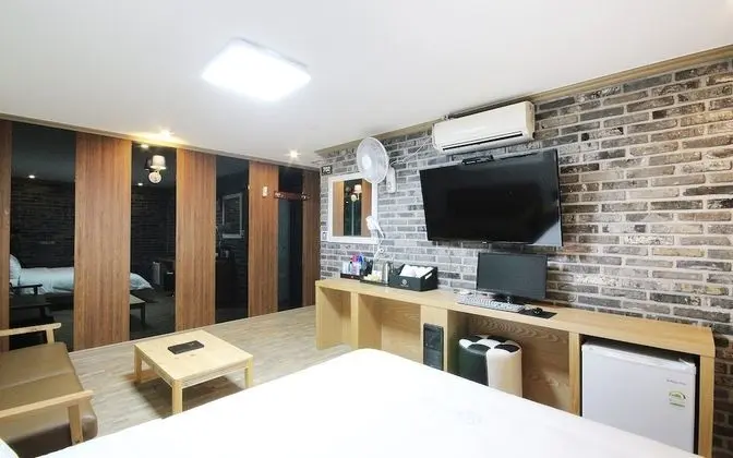 Oda (VIP-Quick Admission (Up to 23 hours u)