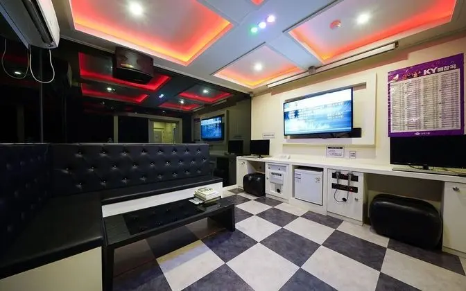 Oda (VVIP Event Room (Extra Charge for Con)