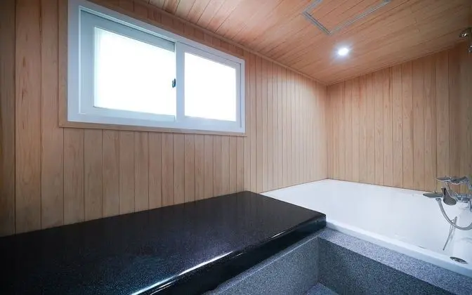 Oda (VVIP Event Room (Extra Charge for Con)