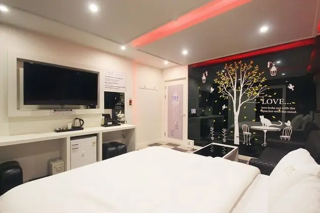 Oda (VVIP Event Room (Extra Charge for Con)