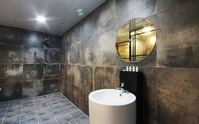 Oda (Premium (Netflix-enabled 65" Sma)