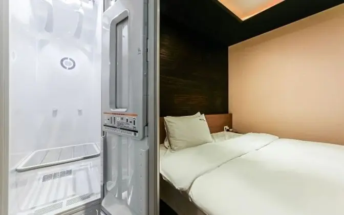 Oda (Standard (Netflix-enabled 65" Sm)