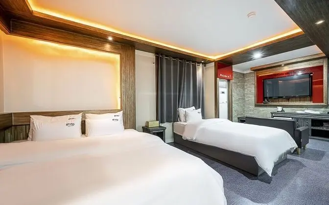 Oda (VIP Twin (King + Single / Netflix ava)