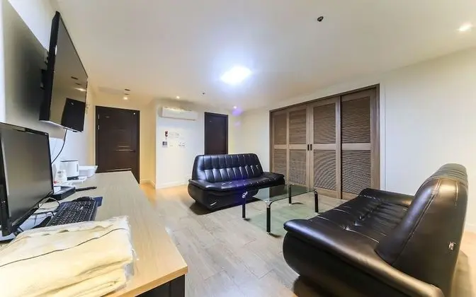 Oda (Family Room (Netflix available + two )