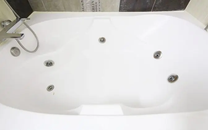 Oda (Deluxe - Couple Sofa (65"IPS 4K TV) ()