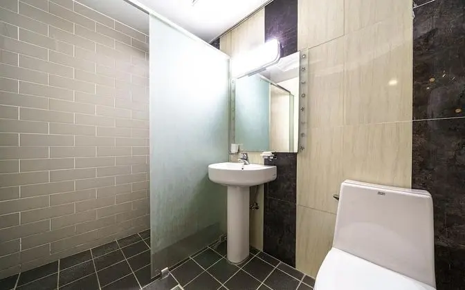 Oda (Standard-OTT Movie Available (Netflix)