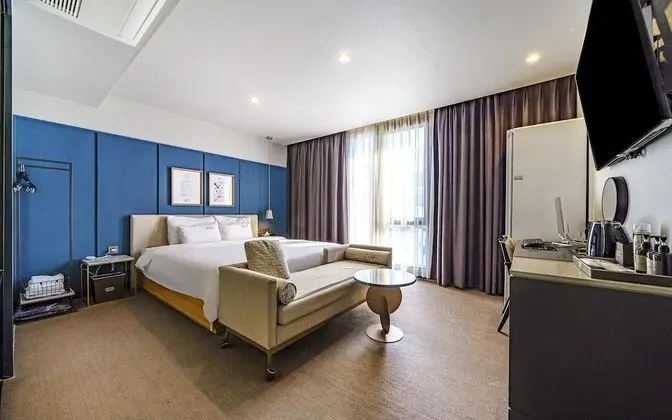 Oda (Premium Double Non-Smoking (Breakfast)