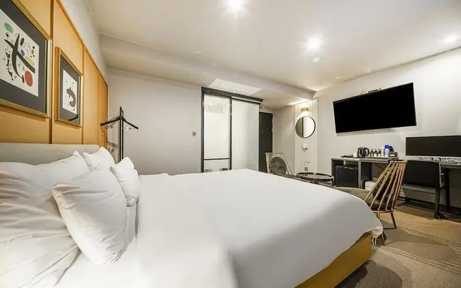 Oda (Premium Double Non-Smoking (Breakfast)