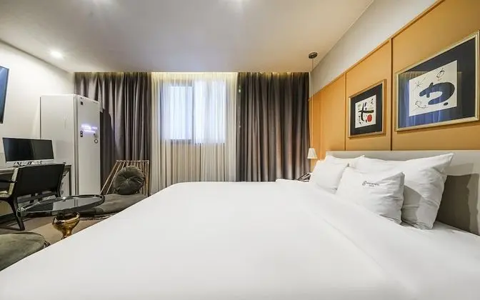 Oda (Premium Double Non-Smoking (Breakfast)