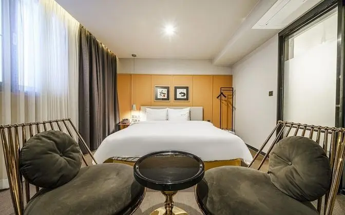 Oda (Premium Double Non-Smoking (Breakfast)