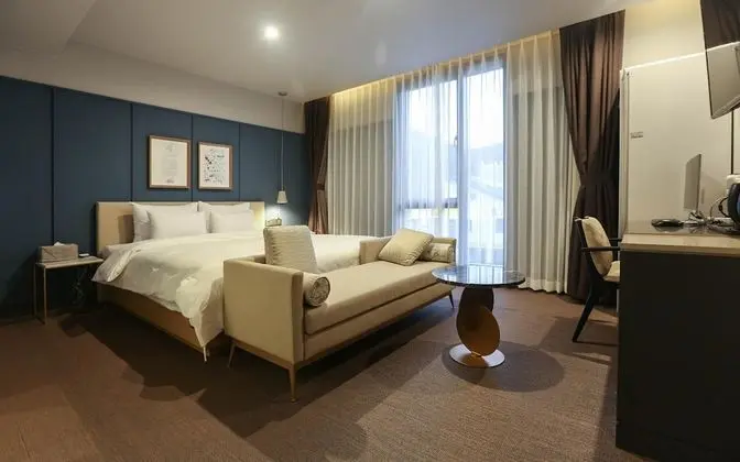 Oda (Premium Double Non-Smoking (Breakfast)