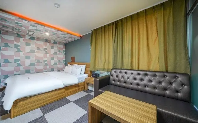 Oda (Standard room (Netflix & YouTube avai)