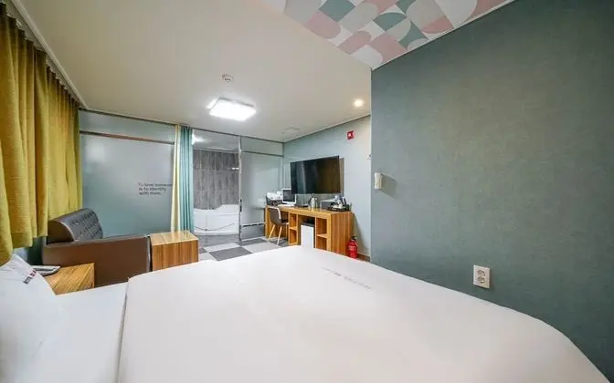 Oda (Standard room (Netflix & YouTube avai)