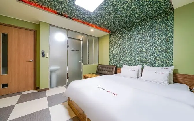 Oda (Standard room (Netflix & YouTube avai)