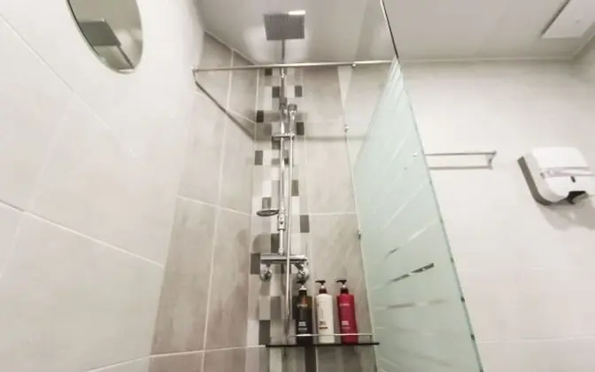 Oda (Standard room (Netflix & YouTube avai)