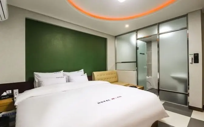 Oda (Standard room (Netflix & YouTube avai)