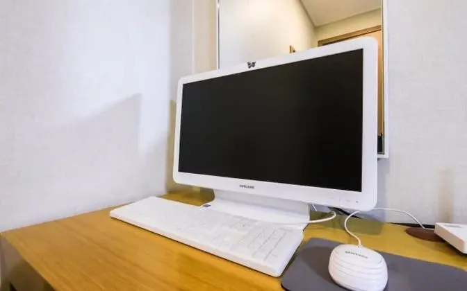 Oda (Suite (Netflix & YouTube available Tw)