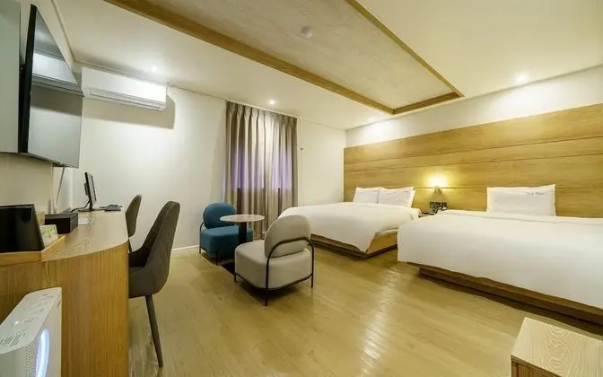 Oda (Twin room (latex bed double + super s)