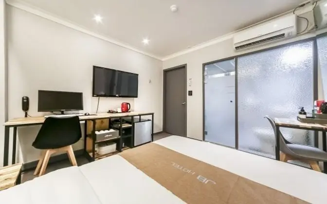 Oda (Business Special (Room for business t)