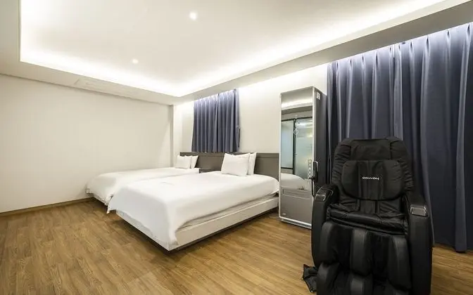 Oda (VIP Premium Twin (double + single / m)