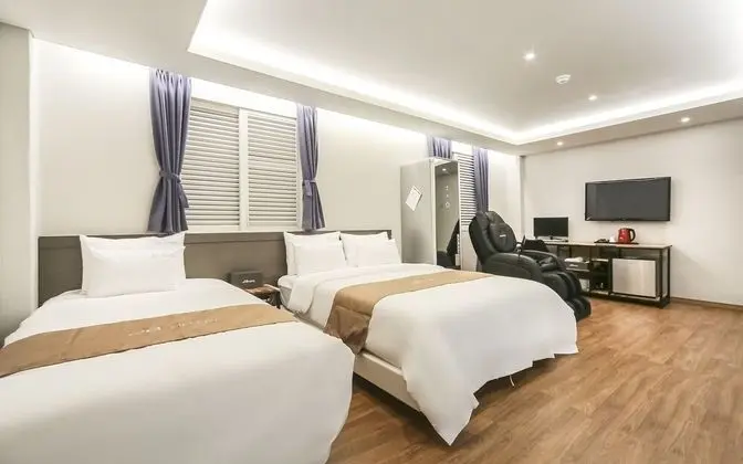 Oda (VIP Premium Twin (double + single / m)