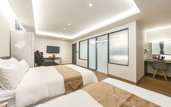 Oda (VIP Premium Twin (double + single / m)