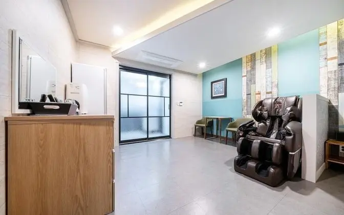 Oda (Standard Room (65-inch TV Netflix Ava)