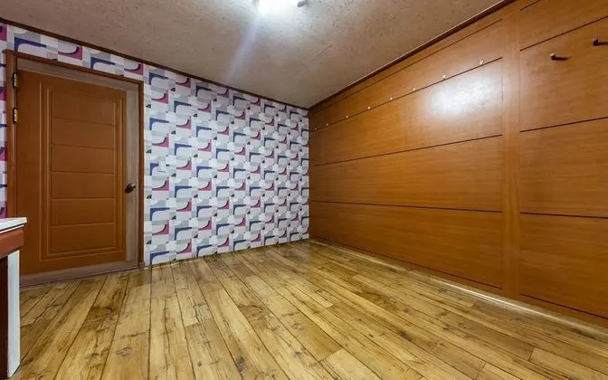 Oda (Ondol (Available on Netflix))