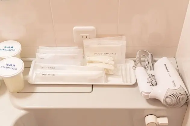 İki Ayrı Yataklı Oda, Sigara İçilmez