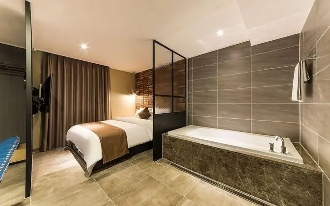 Oda (Standard room)