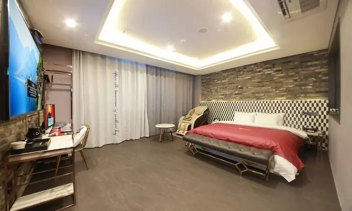 Deluxe Tek Büyük Yataklı Oda