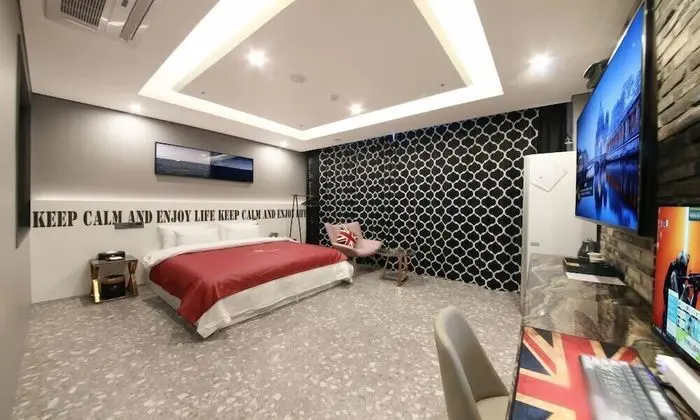 Deluxe Tek Büyük Yataklı Oda