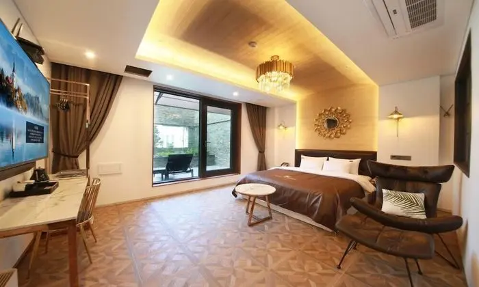 Deluxe Tek Büyük Yataklı Oda, Teras