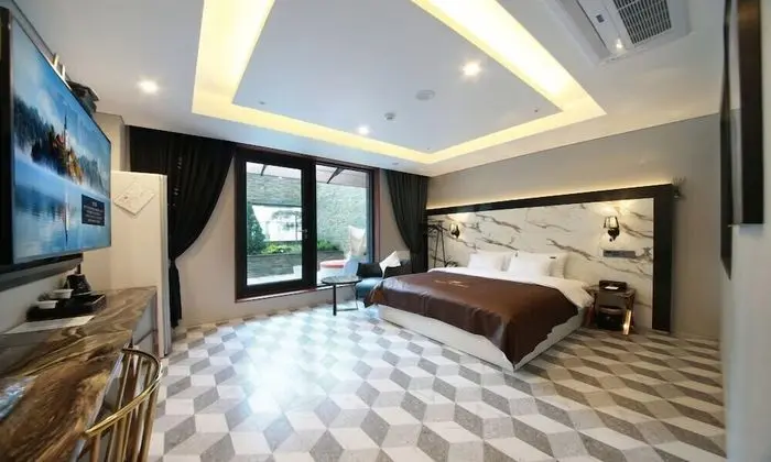 Deluxe Tek Büyük Yataklı Oda, Teras