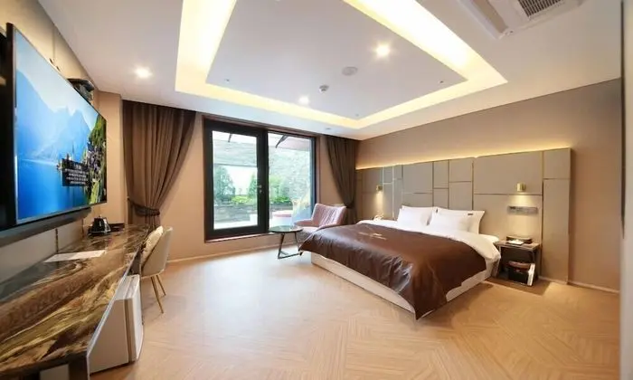 Deluxe Tek Büyük Yataklı Oda, Teras