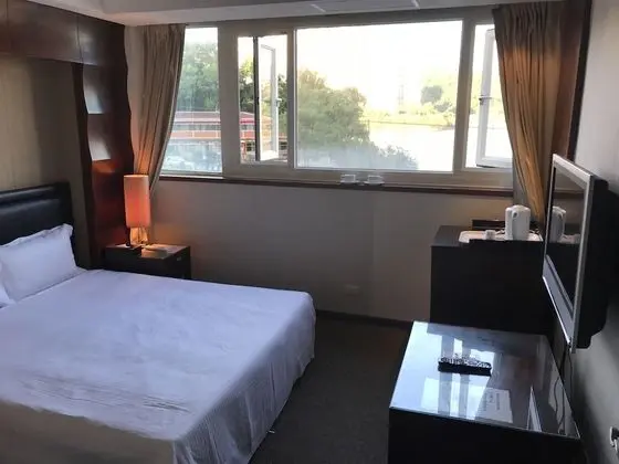 Superior Tek Büyük Yataklı Oda